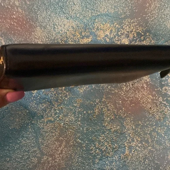 🎉HP🎉🎉Kate Spade Black Wallet - Picture 4 of 9